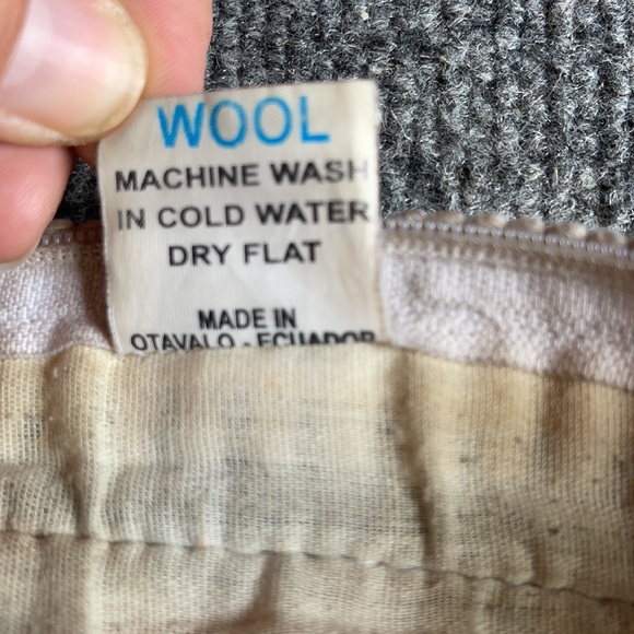 Colorful Geometric Pattern Fabric Crossbody Bag - Picture 7 of 9